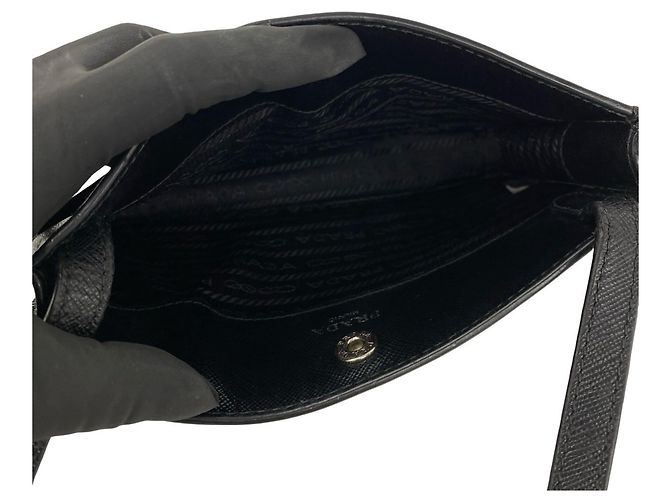 Mini borsa a tracolla Prada in pelle Saffiano nera Nero - vista 9