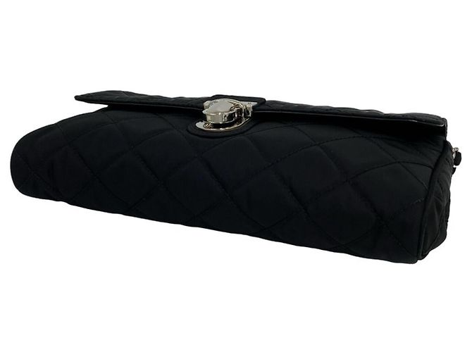 Mini borsa a tracolla in nylon trapuntato con logo Prada e catena Nero - vista 8