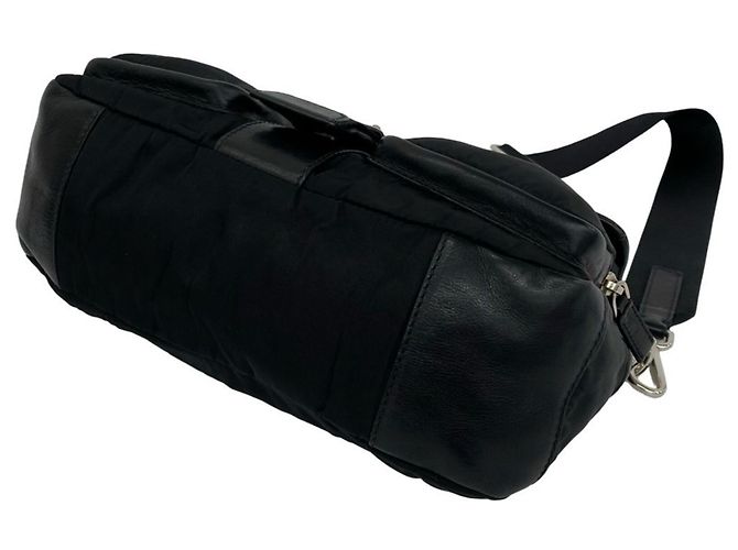 Borsa a tracolla media in nylon Tessuto e pelle con logo triangolo Prada Nero - vista 8