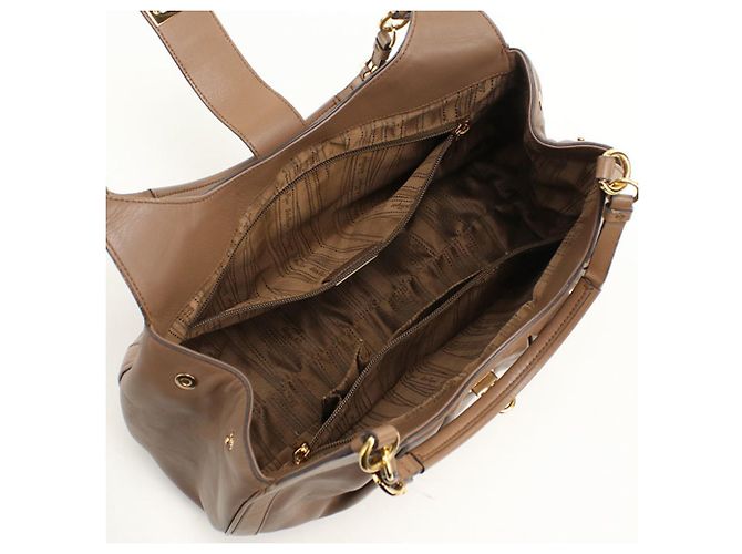 Salvatore Ferragamo Handtasche aus braunem Kalbsleder - Ansicht 3