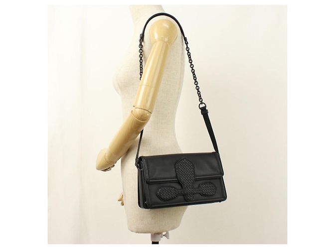 Borsa a tracolla Bottega Veneta in pelle nera Nero - vista 9