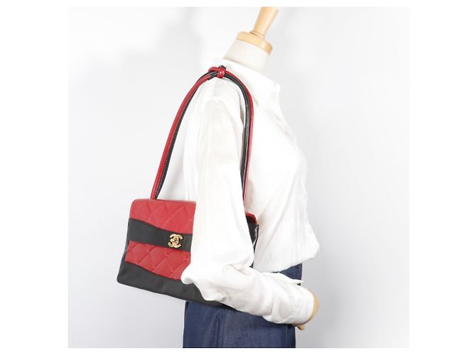 Chanel Matelassé Bicolor Schultertasche Schwarz Rot - Ansicht 15