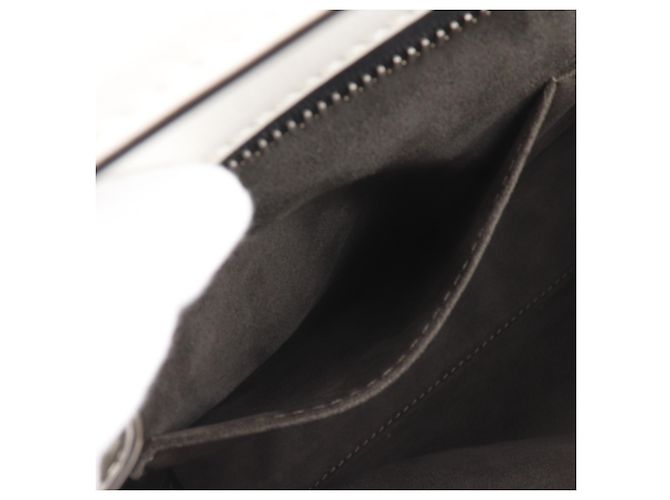 Fendi Dotcom Handtasche aus weißem Leder - Ansicht 8
