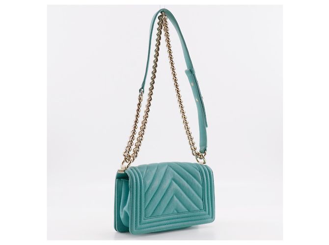 Borsa a tracolla Chanel Boy in verde - vista 3