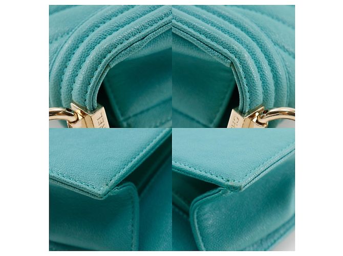 Borsa a tracolla Chanel Boy in verde - vista 8