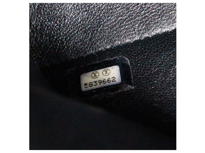 Borsa a tracolla Chanel Matelassé in camoscio nero - vista 13