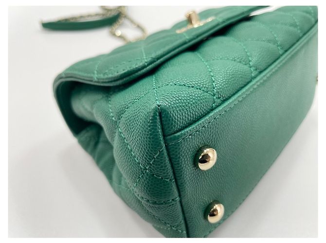 Chanel Coco Handle Schultertasche in Grün - Ansicht 4