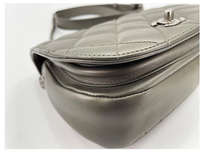 Borsa a tracolla Chanel Matelassé Gold D'oro - vista 6