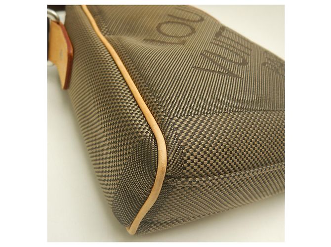 Borsa a tracolla Louis Vuitton Damier Geant Citadin NM Marrone - vista 15