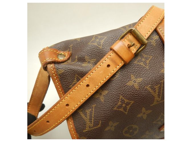 Borsa a tracolla Louis Vuitton Monogram Saumur MM Marrone - vista 8