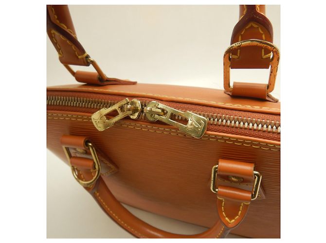 Borsa Louis Vuitton Epi Alma D'oro - vista 8