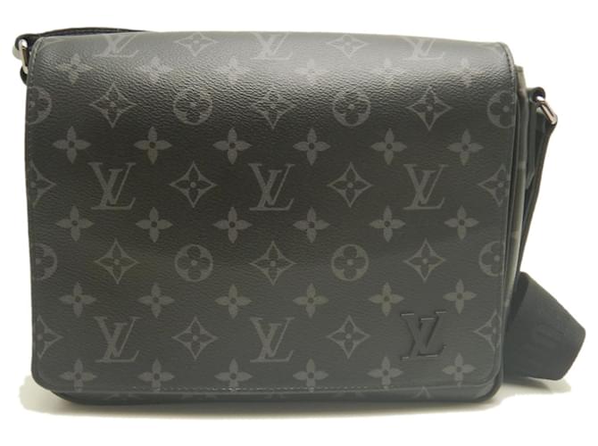 Borsa a tracolla Louis Vuitton Monogram Eclipse District PM Nero - vista 2