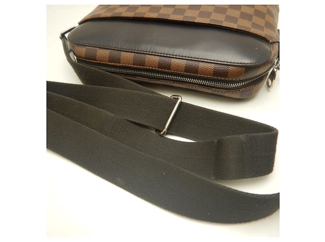 Borsa a tracolla Louis Vuitton Damier Jake Messenger PM Marrone Damier ebene - vista 5