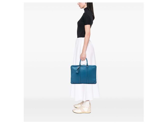 Louis Vuitton Blue Taurillon Porte Documents Voyage - vista 6