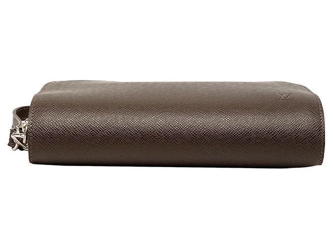 Louis Vuitton Brown Taiga Pochette Baikal Marrone Marrone scuro - vista 3