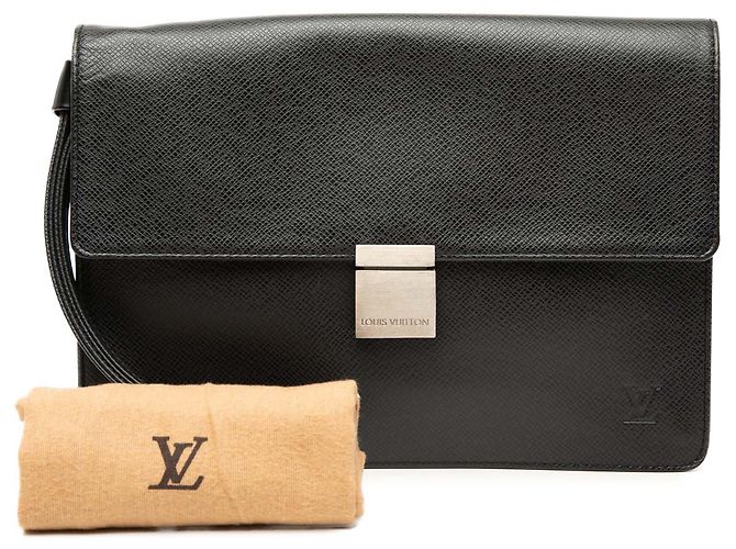Louis Vuitton Black Taiga Selenga Nero - vista 7