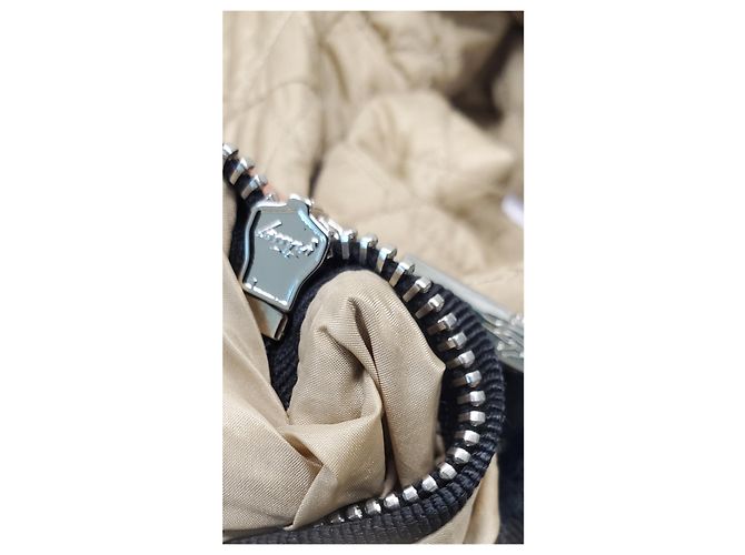 Casaco acolchoado com fecho Moncler com múltiplos bolsos em poliamida bege Preto - vista 17