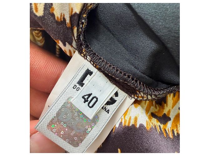 Dolce & Gabbana Pantalones estampados D&G en seda con estampado animal - vista 4