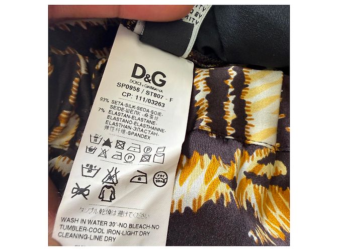 Dolce & Gabbana Pantalones estampados D&G en seda con estampado animal - vista 8