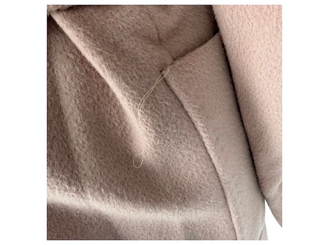 Max Mara Mantel mit Kapuze und Gürtel aus beigem Kamelhaar - Ansicht 10