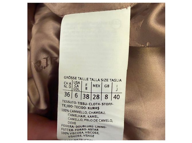 Max Mara Mantel mit Kapuze und Gürtel aus beigem Kamelhaar - Ansicht 7