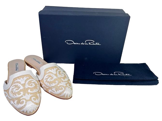 Mules ricamate Oscar De La Renta in rafia beige - vista 14