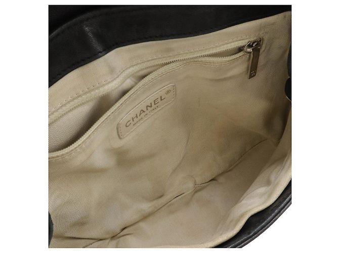 Borsa a tracolla Chanel Matelassé in pelle d'agnello con catena Nero - vista 6