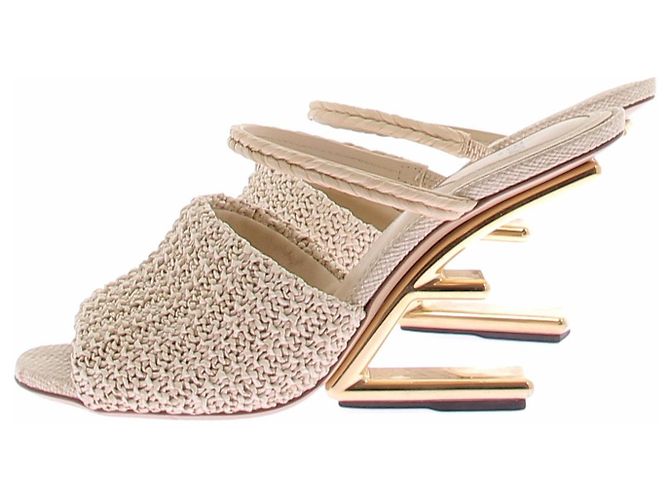 Fendi Sandali First in rafia Beige - vista 2