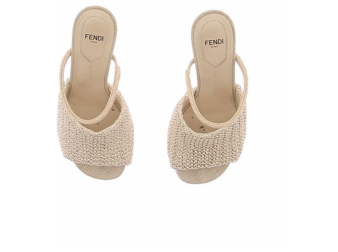 Fendi Sandali First in rafia Beige - vista 4