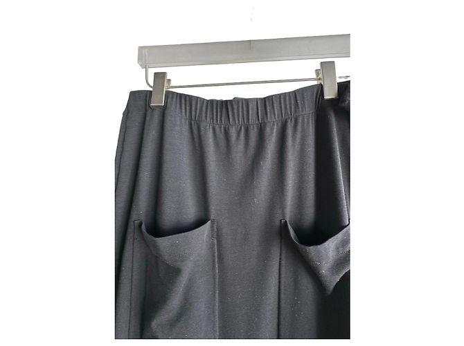 Munthe Plus Simonsen PLU Schwarzer Langer Strickrock mit Taschen - Ansicht 2
