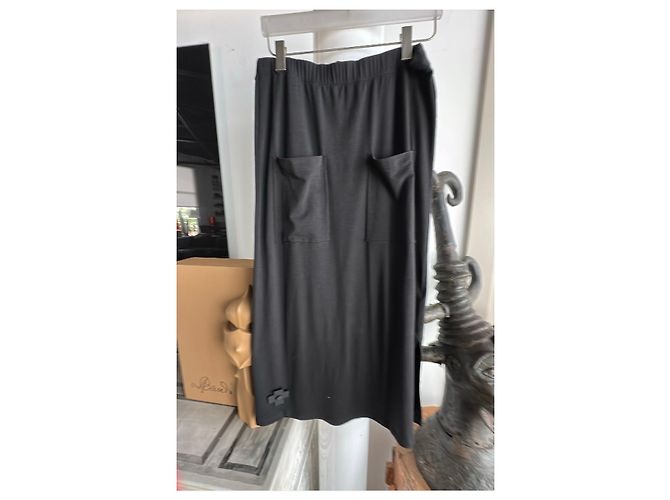 Munthe Plus Simonsen PLU Schwarzer Langer Strickrock mit Taschen - Ansicht 4