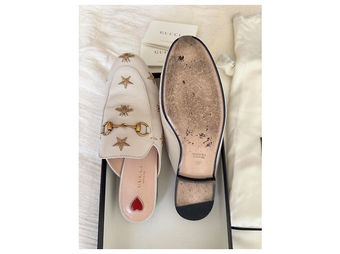 Gucci Mules in pelle bianca con stelle e api Bianco - vista 2