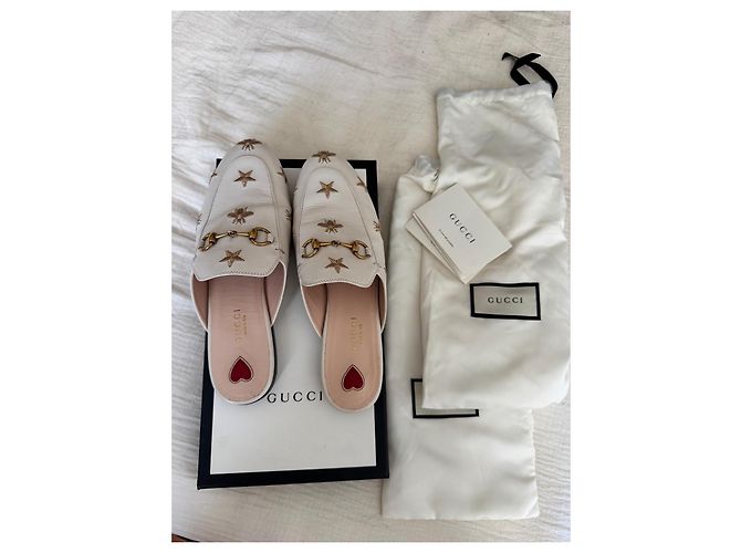 Gucci Mules in pelle bianca con stelle e api Bianco - vista 3