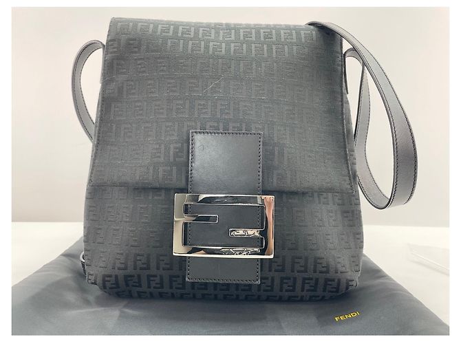Borsa a tracolla Fendi nera Nero - vista 11