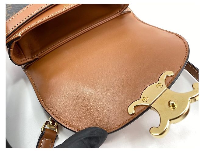 Céline Borsa a tracolla Celine Mini Buzas Claire Marrone - vista 14