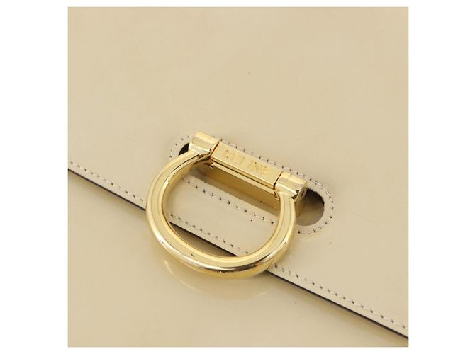 Céline Borsa a Tracolla CELINE Vernice Beige Tono Oro Auth 198345A - vista 17