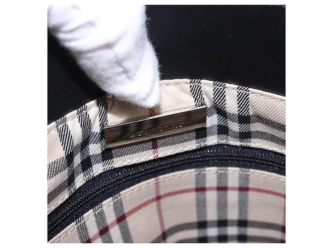Borsa a mano BURBERRY in pelle nera e argento Auth am12432V Nero - vista 11