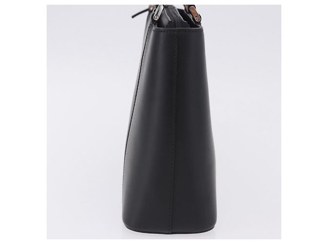 Borsa a mano BURBERRY in pelle nera e argento Auth am12432V Nero - vista 3