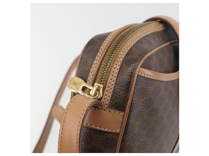 Céline Borsa a tracolla CELINE Macadam Canvas PVC Leather Brown Gold Auth ka5720A Marrone D'oro - vista 9