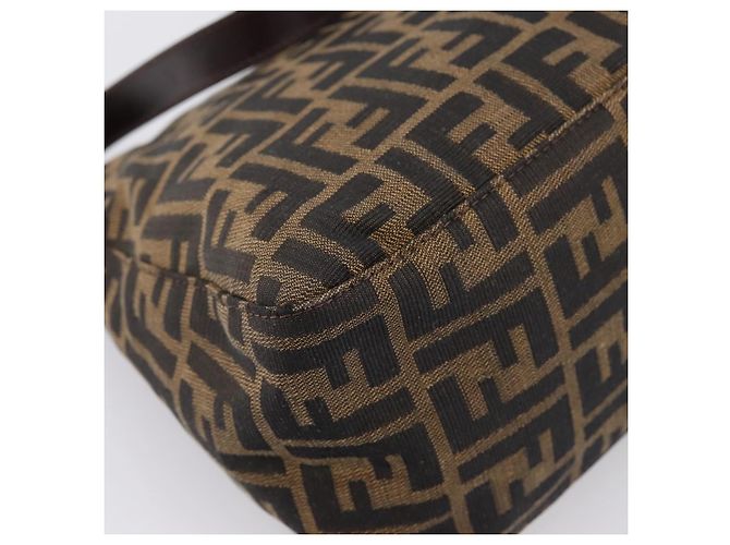 Borsa a tracolla FENDI Zucca Canvas Mamma Baguette Marrone Nero Auth 197339V - vista 9