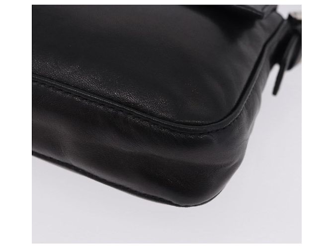 Borsa a spalla FENDI Mamma Baguette in pelle nera e argento Auth 198301SAM Nero - vista 14