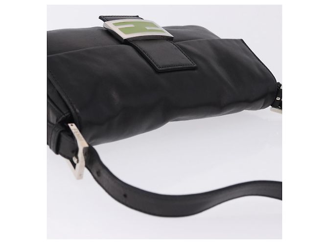 Borsa a spalla FENDI Mamma Baguette in pelle nera e argento Auth 198301SAM Nero - vista 6
