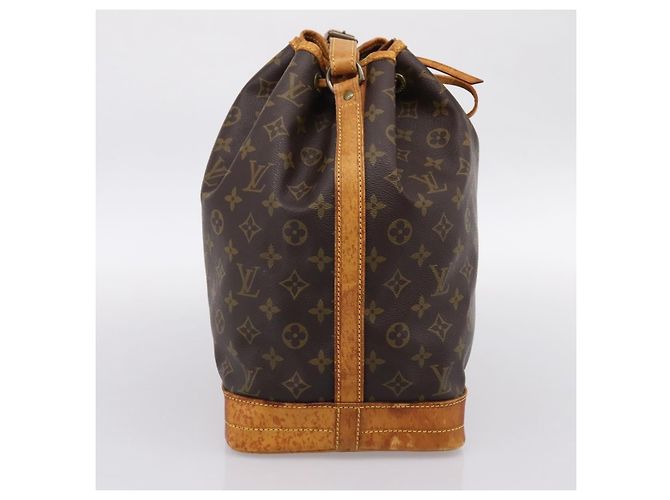 Borsa a tracolla LOUIS VUITTON Monogram Petit Noe M42226 LV Auth 197539 Monogramma - vista 3