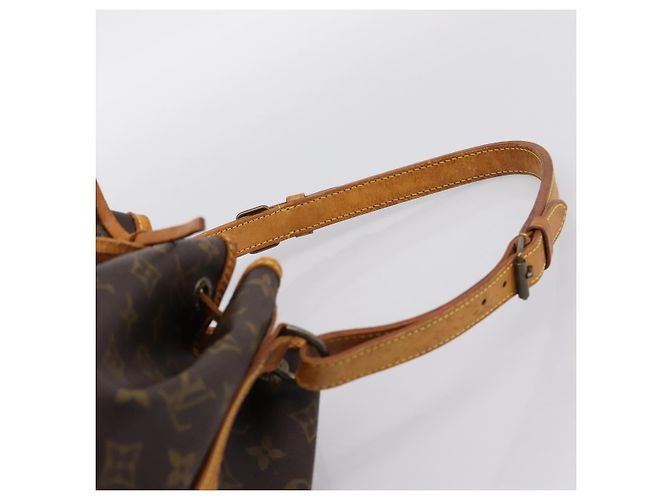 Borsa a tracolla LOUIS VUITTON Monogram Petit Noe M42226 LV Auth 197539 Monogramma - vista 8