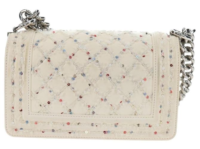 CHANEL Matelasse Boy Chanel Kettentasche aus Leder Weiß Silber CC Auth 196378M - Ansicht 2
