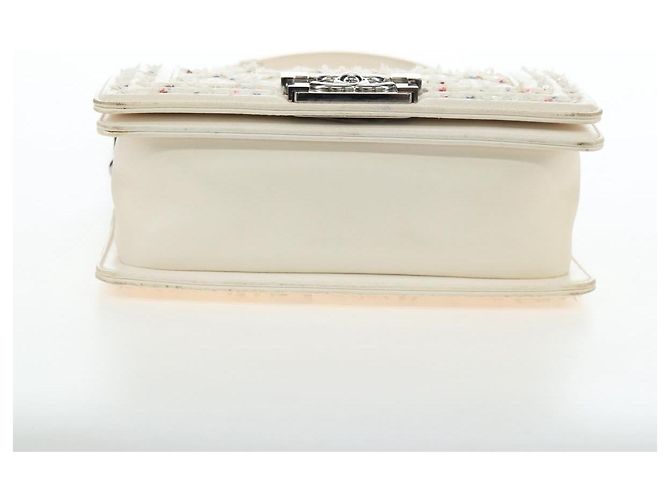 CHANEL Matelasse Boy Chanel Kettentasche aus Leder Weiß Silber CC Auth 196378M - Ansicht 6