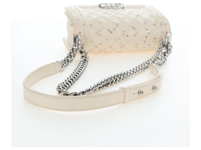 CHANEL Matelasse Boy Chanel Kettentasche aus Leder Weiß Silber CC Auth 196378M - Ansicht 8