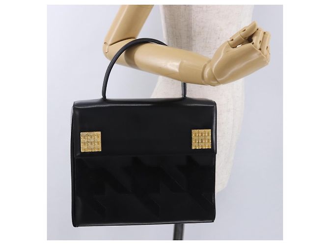 Céline CELINE Handtasche aus Leder Schwarz Goldfarben Auth 198516V - Ansicht 28