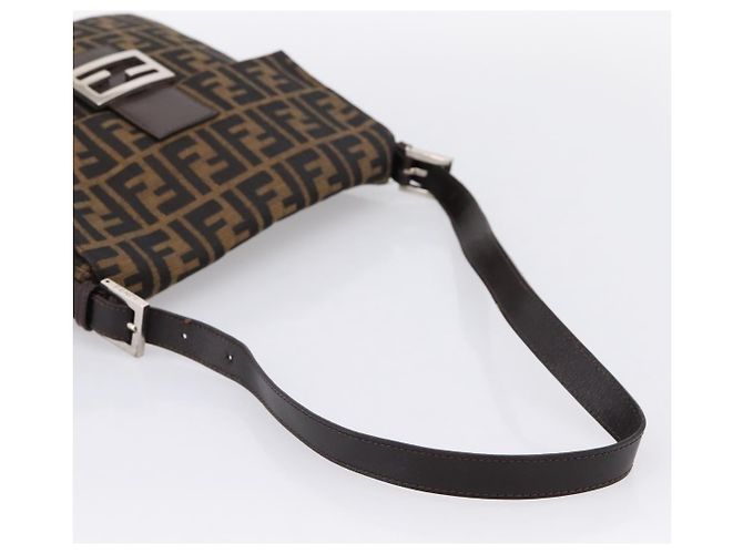 Borsa a tracolla FENDI Zucca Canvas Mamma Baguette Marrone Nero Auth 198709A - vista 7