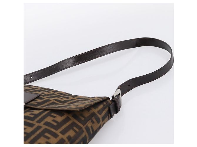 Borsa a tracolla FENDI Zucca Canvas Mamma Baguette Marrone Nero Auth 198709A - vista 8